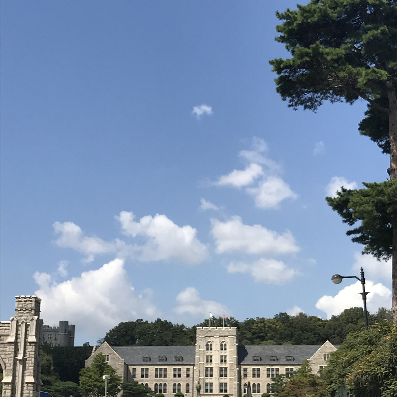 韓國留學學習韓語其實跟生活息息相關(guān)，這些餐桌禮儀你學會了嗎？