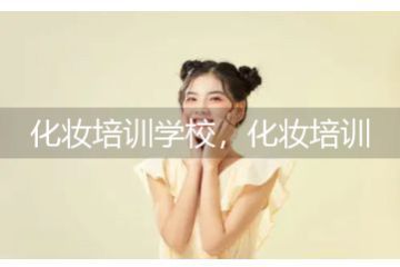 2012春夏，D&G帶給我們一場(chǎng)歐式宮廷的視覺(jué)大餐