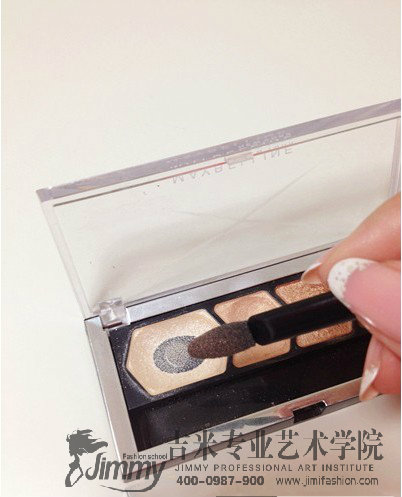 超萌MM大眼妝，化妝時尚教你淡妝10步走