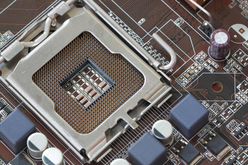 嵌入式開發(fā)：多核系統(tǒng)、虛擬機(jī)監(jiān)控程序和多核框架