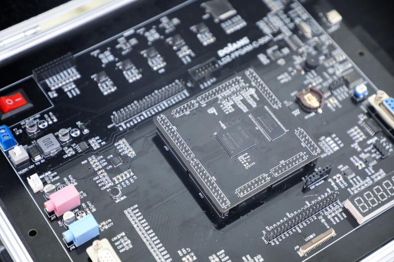 嵌入式開發(fā)為什么要使用裸機(jī)？