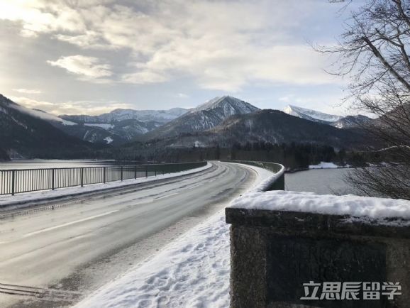 細(xì)數(shù)德國留學(xué)要繳納哪些費用