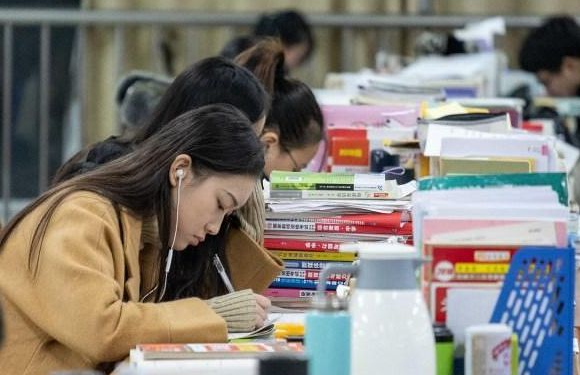 BEC商務(wù)英語中級和高級該考哪個？？