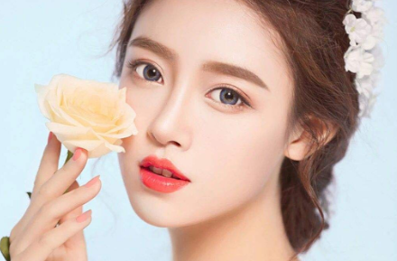 化妝學(xué)校四大色系轉(zhuǎn)運(yùn)眼妝助你運(yùn)勢UP