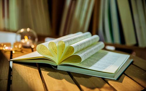 【2023年成人高考】成人高考本科學(xué)歷有學(xué)位證嗎？