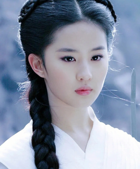 化妝學(xué)校盤點玉女劉亦菲古裝造型