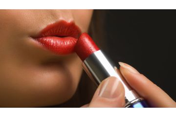 唇膏顏色分辨使用場合 完美妝容打造技巧