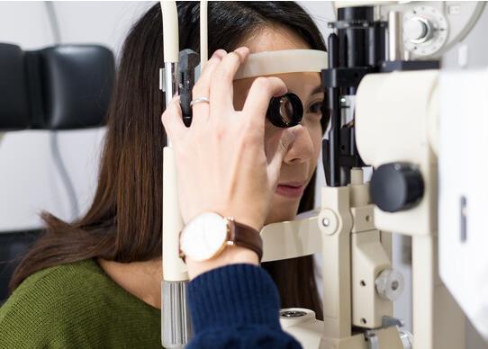 驗光師：學習提升服務質量與患者滿意度
