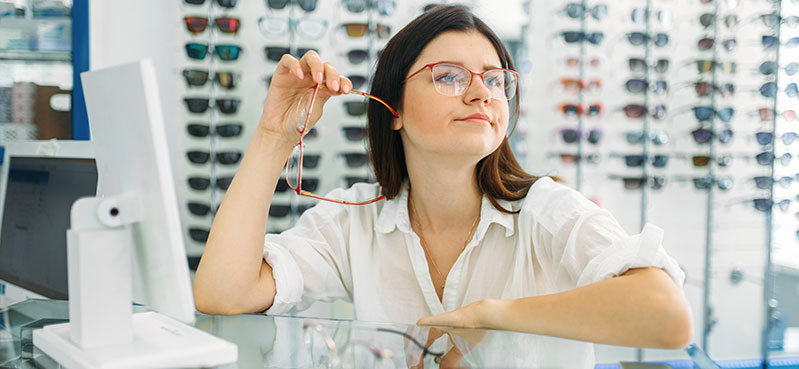 如何通過(guò)驗(yàn)光師配鏡師培訓(xùn)，實(shí)現(xiàn)職業(yè)發(fā)展和經(jīng)濟(jì)收益雙贏？